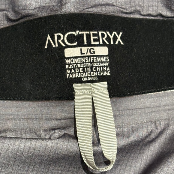 Arc'teryx women's Beta LT - Picture 4 of 5